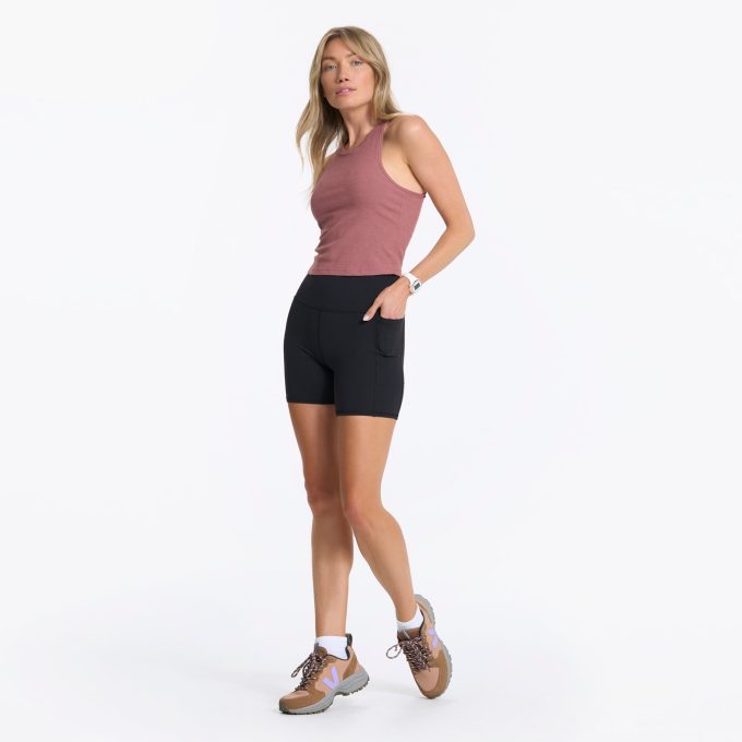 Pose Plyo Tank
