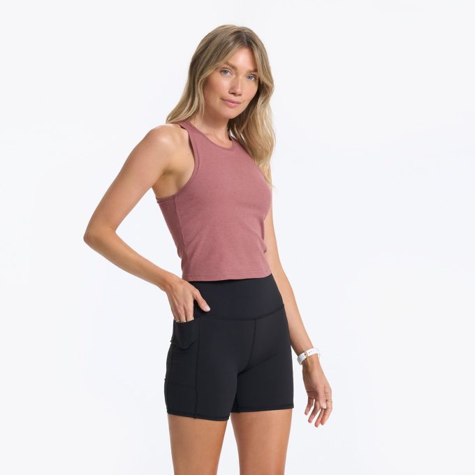 Pose Plyo Tank
