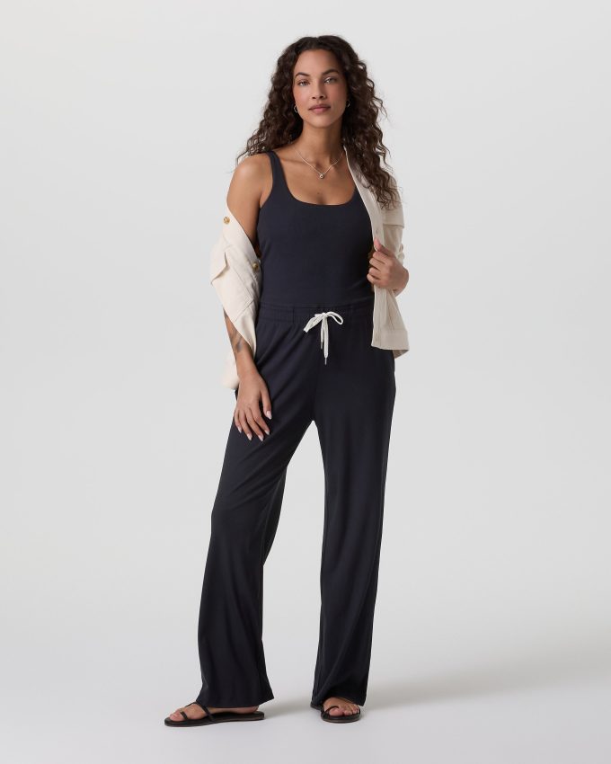 Pose Scoop Jumpsuit - Short